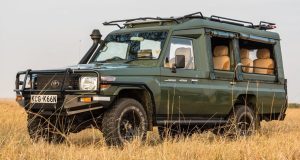 4x4 Safari Land Cruiser hire vehicle in Kenya